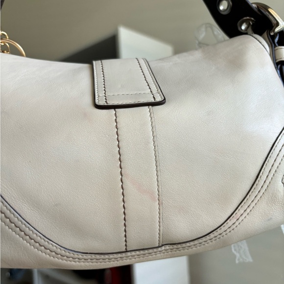 SOLD 🤍🩷 - Picture 3 of 8